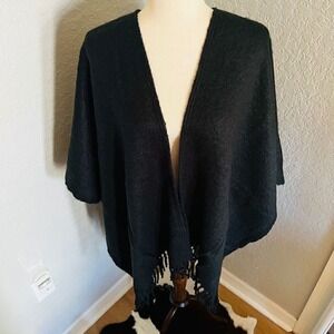 Echo Bouclé Cape,‎ Shawl, Wrap, Sweater, Black, Super Comfy Warm, One size NWT